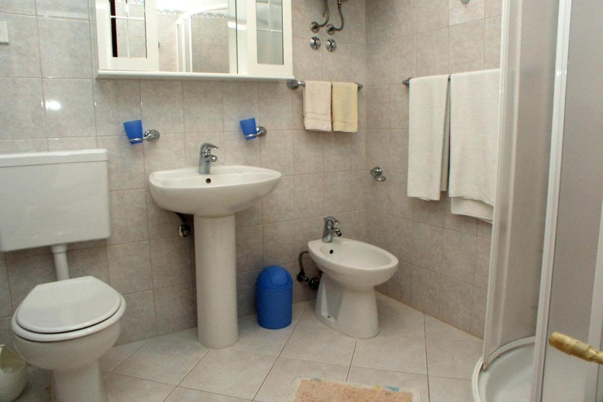 Apartments By The Sea Duga Luka - Prtlog, Labin - 2367 Drenje  Eksteriør billede
